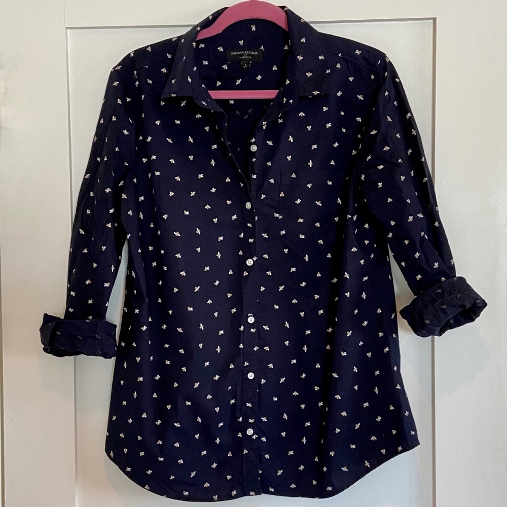 🐝EUC Bee Print Classic Fit Button Down